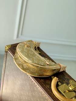 Louis Vuitton Loop