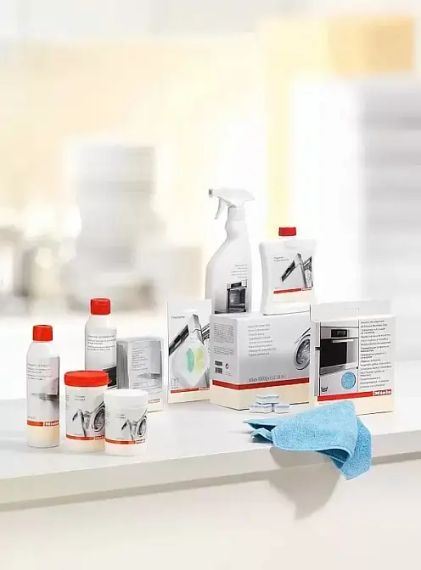 Средство для чистки стеклокерамики и нержавеющей стали Miele GP CL KM 0252 L