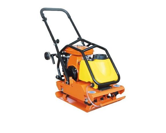 Виброплита TOR C-95T(R) 18кН (Loncin) бак, колесный комплект