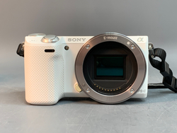 Sony NEX-5R Kit 18-55mm 2.043 кадров