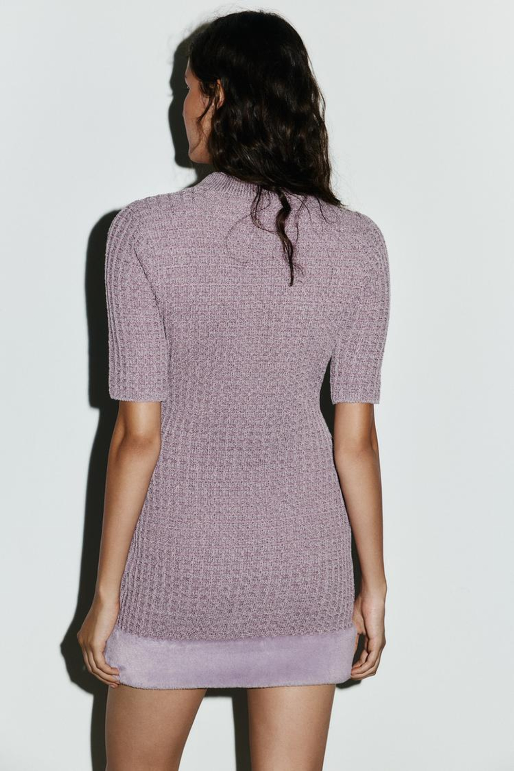 ZARA ПЛАТЬЕ С ФАКТУРНОЙ ОТДЕЛКОЙ И ЭФФЕКТОМ МЕХА, ЛИЛОВЫЙ