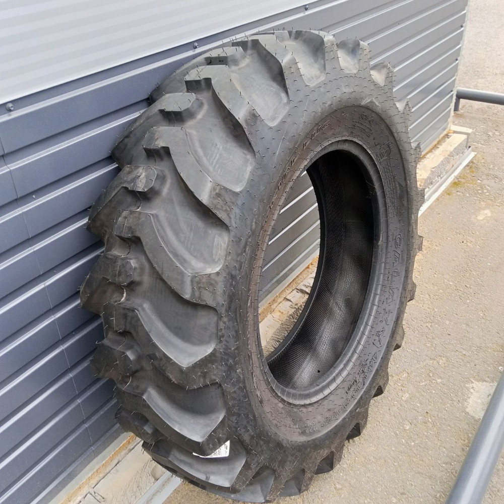 Шина пневмо 16.9-28 Galaxy Sup Ind Lug TL 12PR