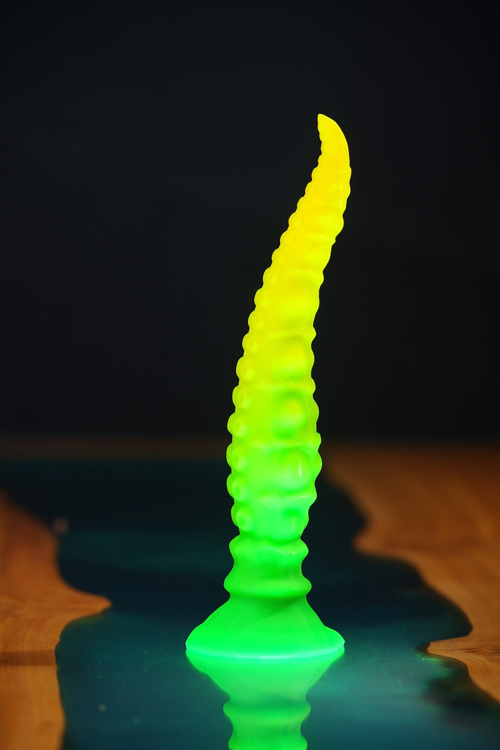 Фантазийный фаллоимитатор Mr. Tentacle, зеленый градиент - 20 см