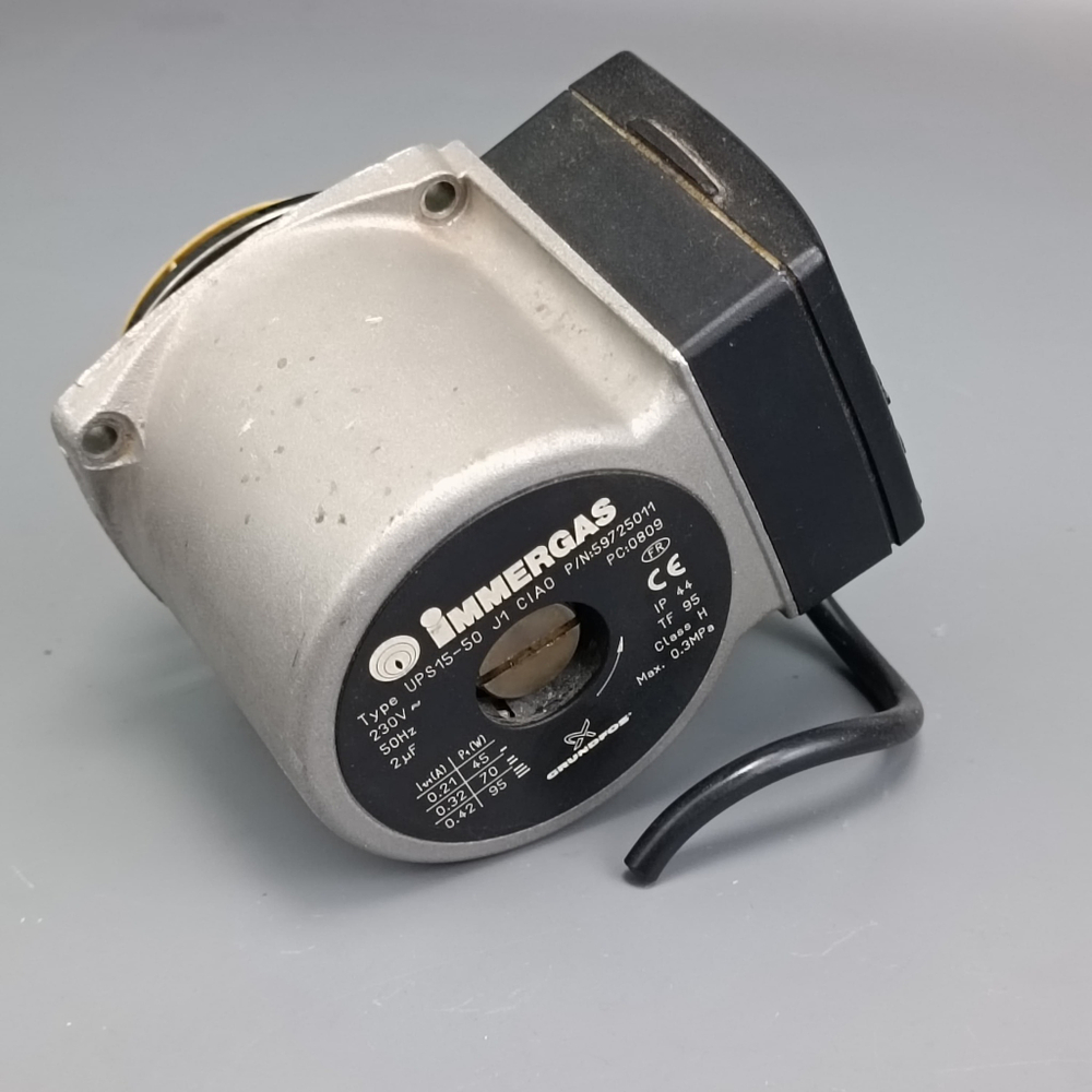 Б/У Циркуляционный насос для котлов Immergas - Immergas UPS 15-50 (GRUNDFOS) арт. 1.024171, 1.020573, 3.022577