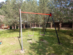 Монтаж уличных качелей Sv Sport