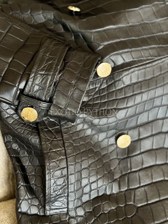 Пальто из кожи крокодила Billionaire JT-128