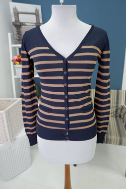 Джемпер на пуговицах 44 размер