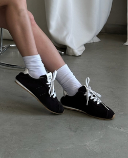 Кроссовки из натуральной замши