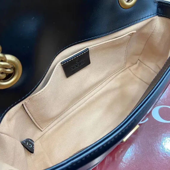 Сумка через плечо Gucci GG Marmont с матовой отделкой черный