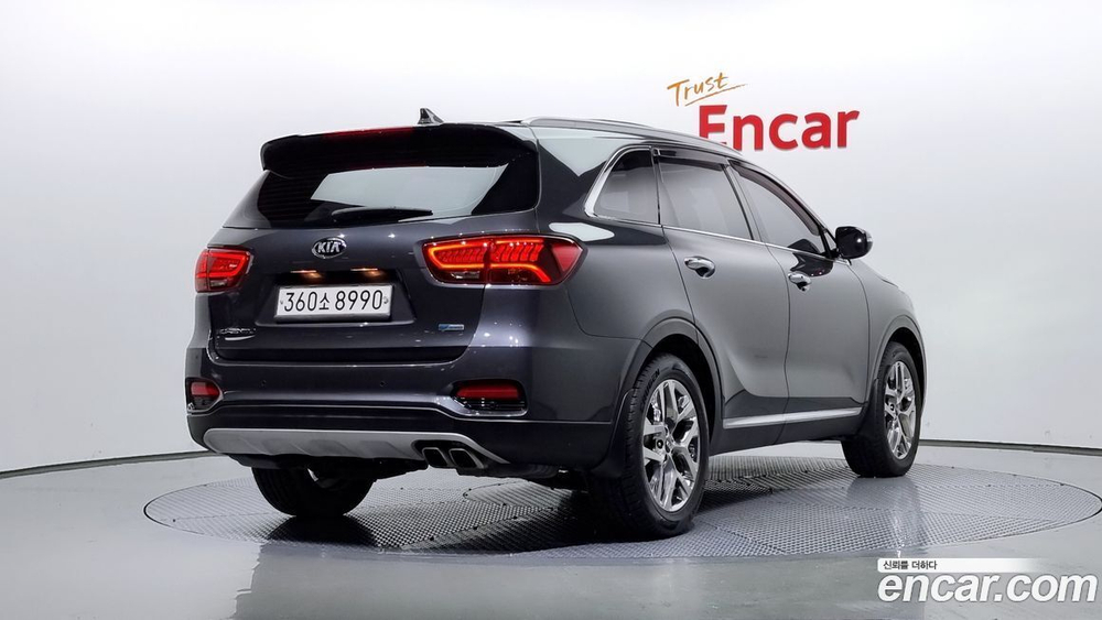 Kia The New Sorento Дизель 2.0 2WD (10.2019)