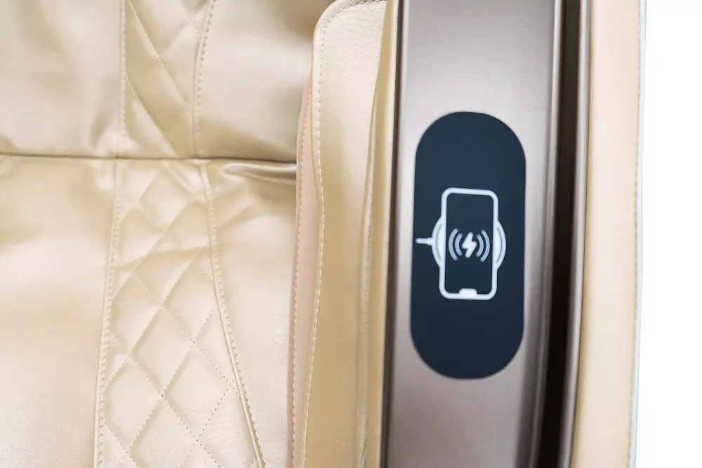 Массажное кресло FUJIMO KENKO Шампань