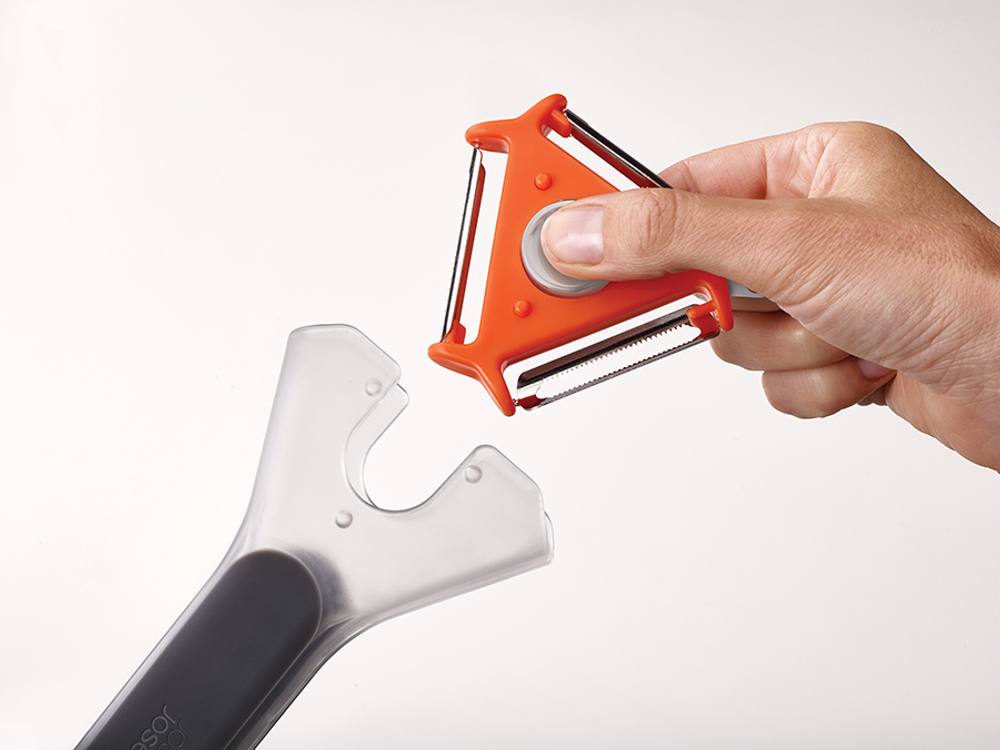 Овощечистка Tri-Peeler Joseph Joseph