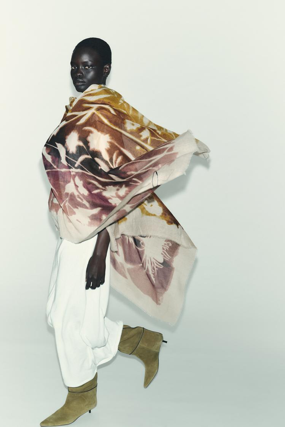 ZARA ПЛАТОК С ЦВЕТОЧНЫМ ПРИНТОМ, ЭКРЮ