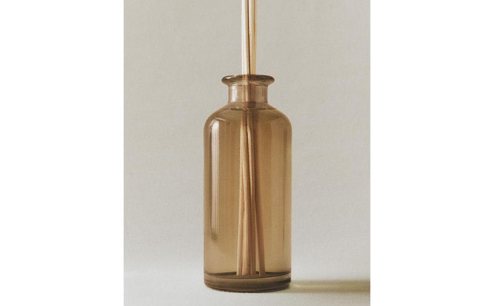 Zara Home Аромадиффузор Blooming Magnolia 200 мл, тростниковые палочки микадо, аромат цветочный, Розовый