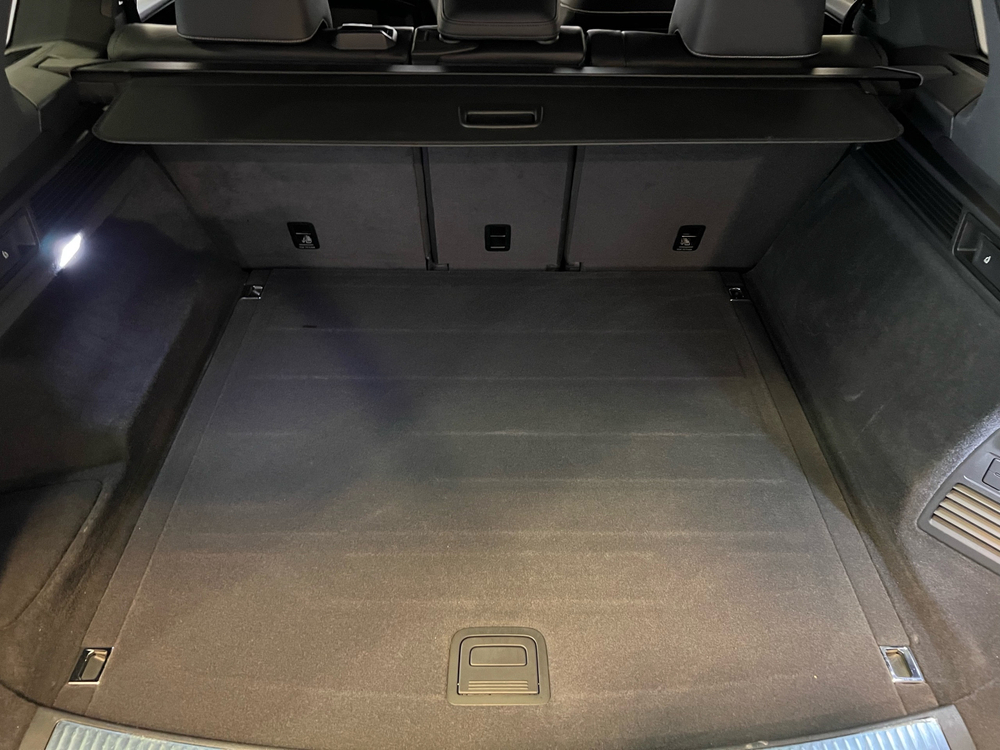 Volkswagen Touareg, 2019 год