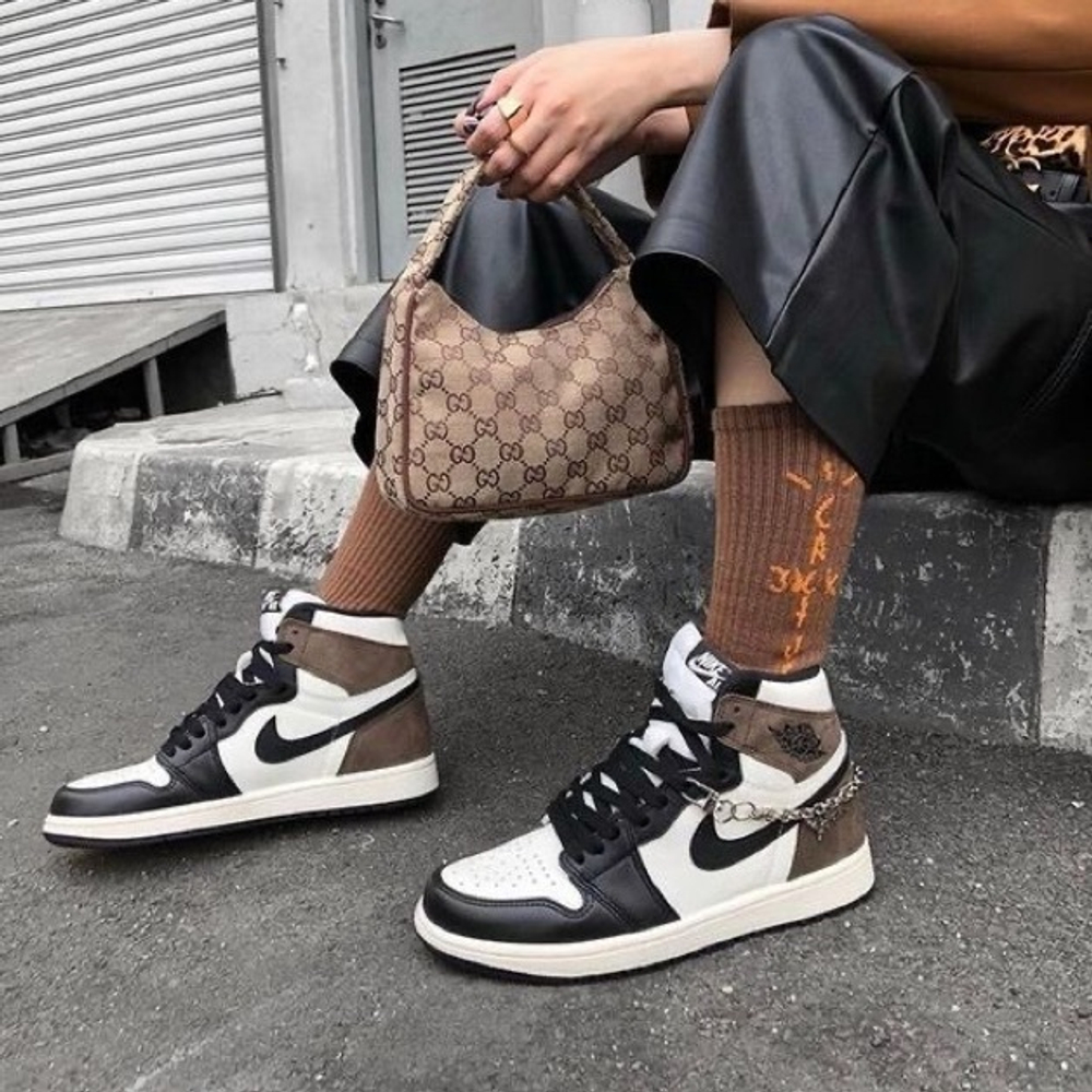 Nike Air Jordan 1 Dark Mocha С МЕХОМ