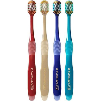 Щетка зубная с широкой чистящей головкой овальной формы со сверхтонкими концами щетинок и боковыми пучками для ухода за деснами 7-рядная мягкая Ebisu The Premium Care Gum Massage Plus