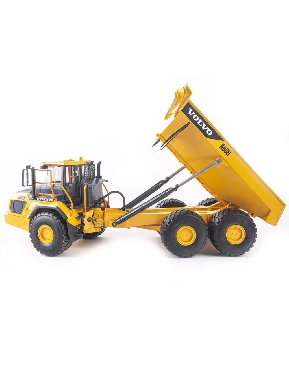 Самосвал карьерный Volvo A60H Bruder 02455