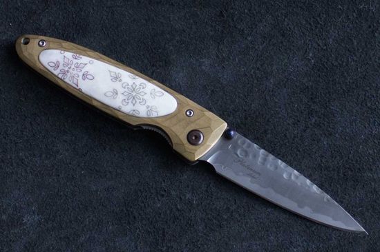 Складной нож Mcusta Platinum label Yukisho Snow Crystal MCPV-001 c клинком из стали VG-1, рукоять Corian / латунь