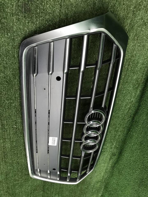 Решетка радиатора Audi Q5 2 80А (2017-2020)