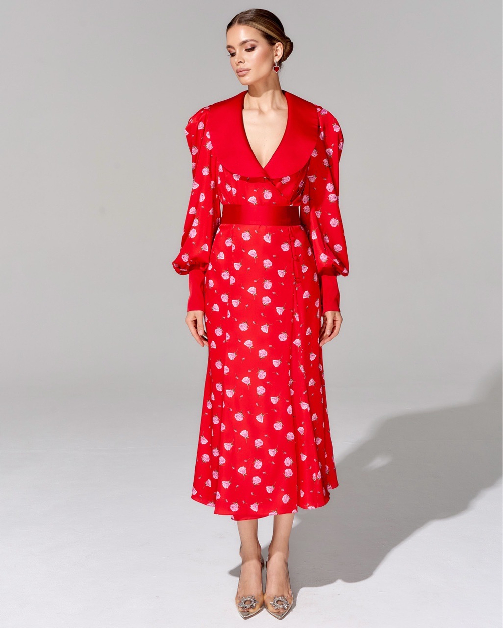 Платье длины миди