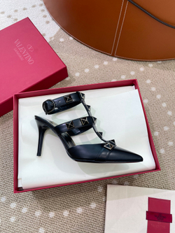 Valentino Garavani Roman Stud 8.5 cm
