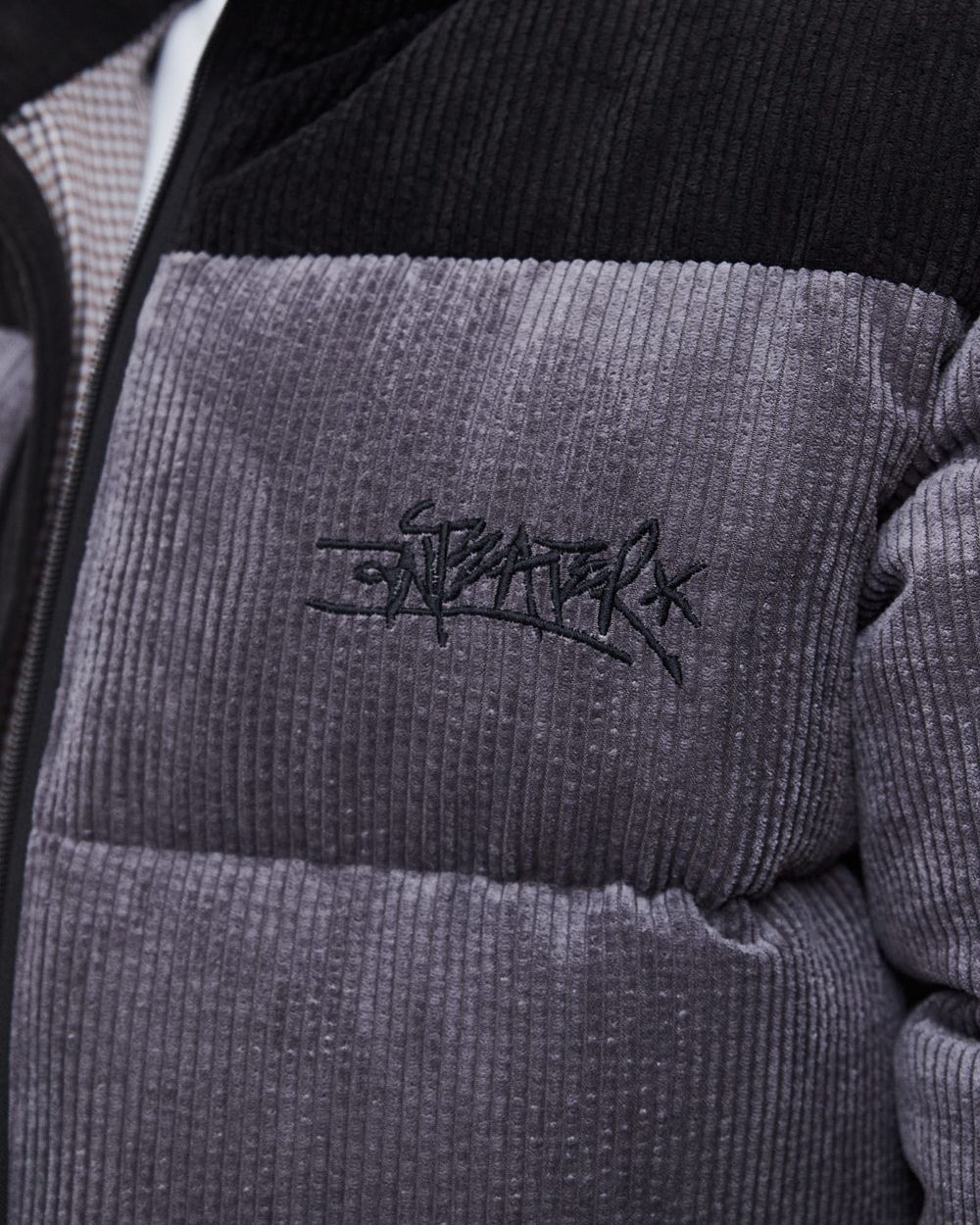 Пуховик Anteater AW24 Downjacket Velvet Combo Grey