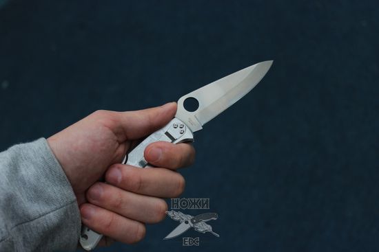 Складной нож Spyderco Endura C10P c клинком из стали VG-10, рукоять Stainless Steel