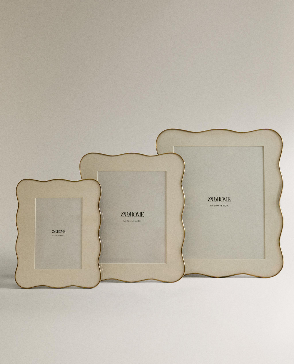 Zara Home Фоторамка из стекла, цвет золотой, 22.5 см
