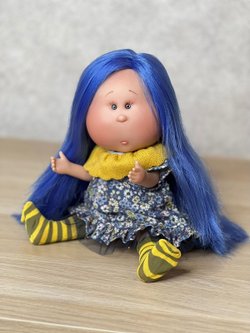 Кукла Nines виниловая 30см MIA CASE (3406A)