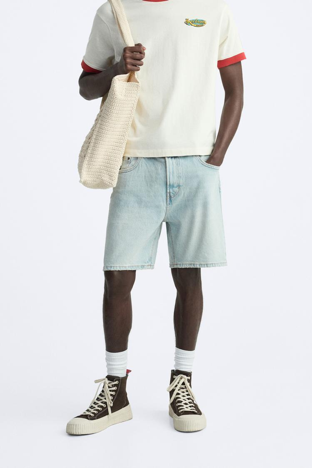 ZARA БАЗОВЫЕ ДЖИНСОВЫЕ ШОРТЫ, ГОЛУБОЙ