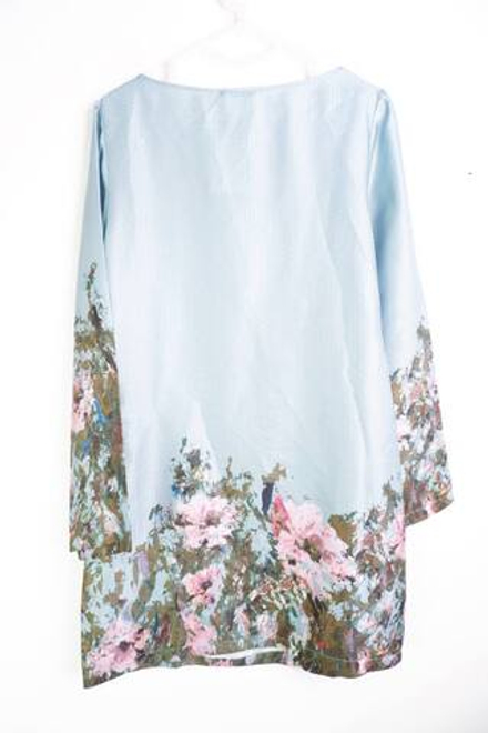 Платье Sisley нежной расцветки, визуально на 44 размер