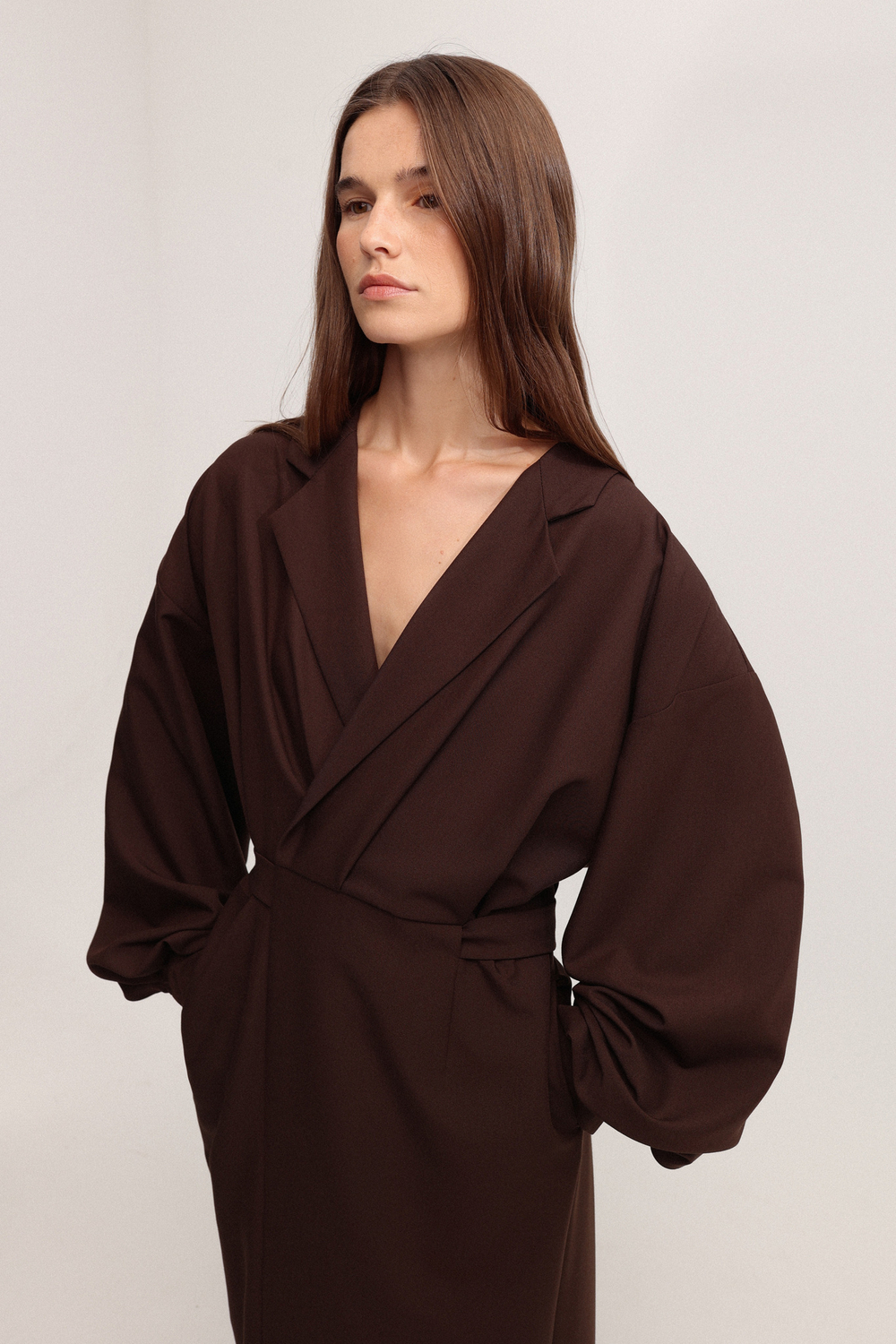 Платье миди со складками