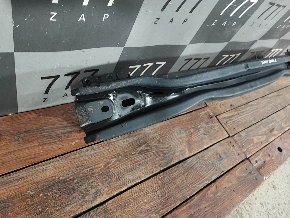 Усилитель заднего бампера Volkswagen Tiguan 2 16-нв Б/У Оригинал 5NA807585