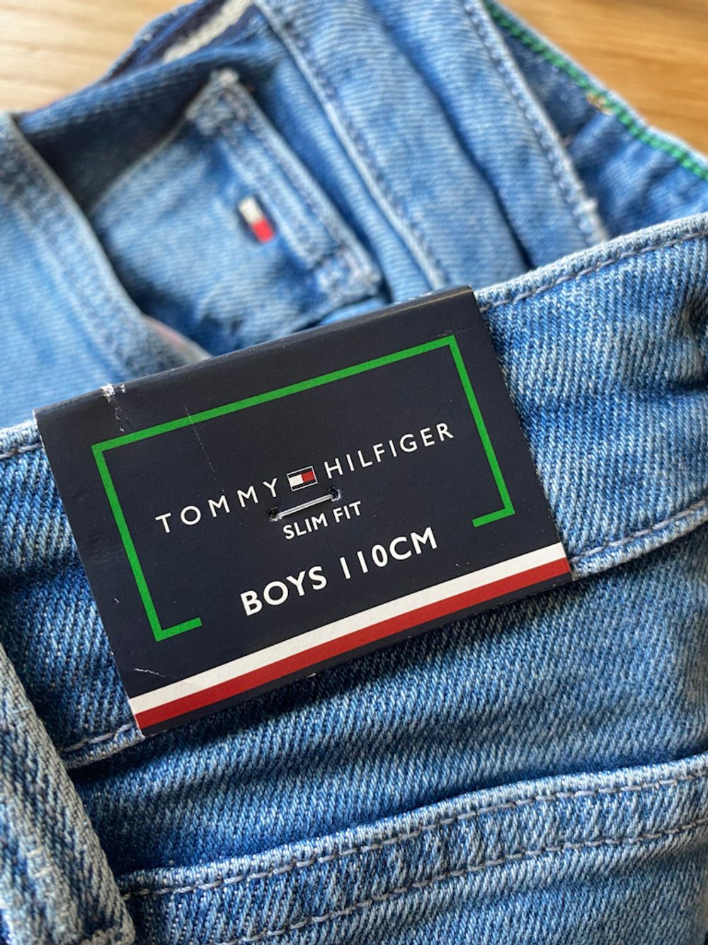Новые джинсы Tommy Hilfiger, 110