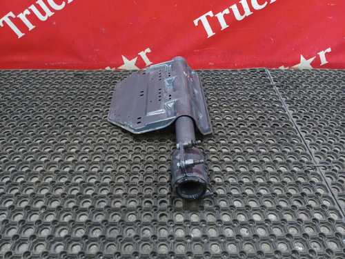 Кронштейн крыла заднего левый 2021г