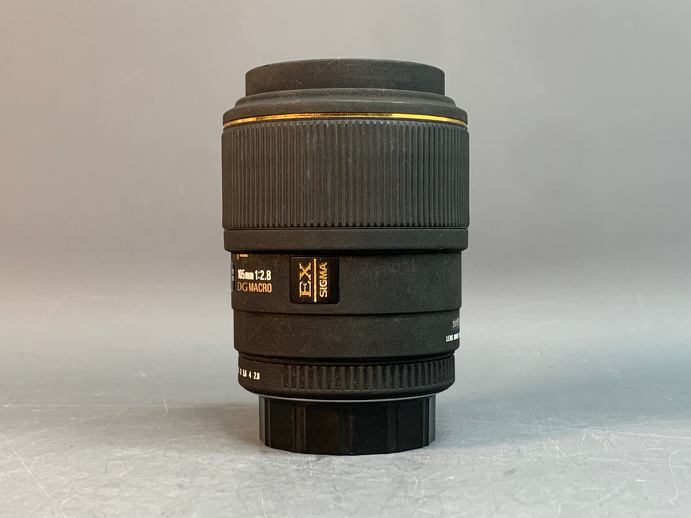 Sigma AF 105mm f/2.8 EX DG Macro Pentax K