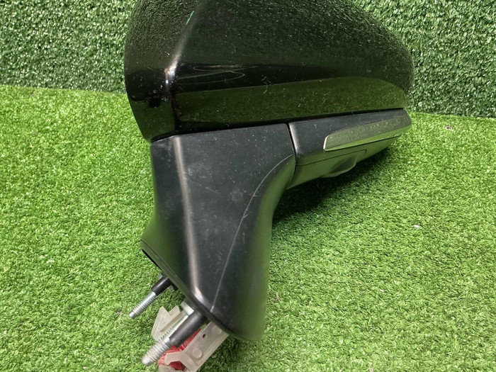 Зеркало левое Toyota Camry xv70 (17-24) 17 конт.