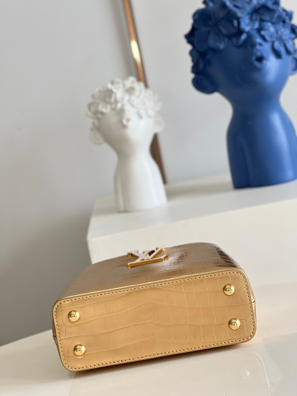 Louis Vuitton Capucines Mini
