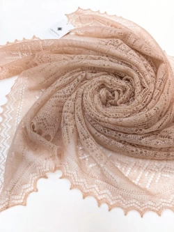 Оренбургский пуховый платок-паутинка А120-29 бежевый