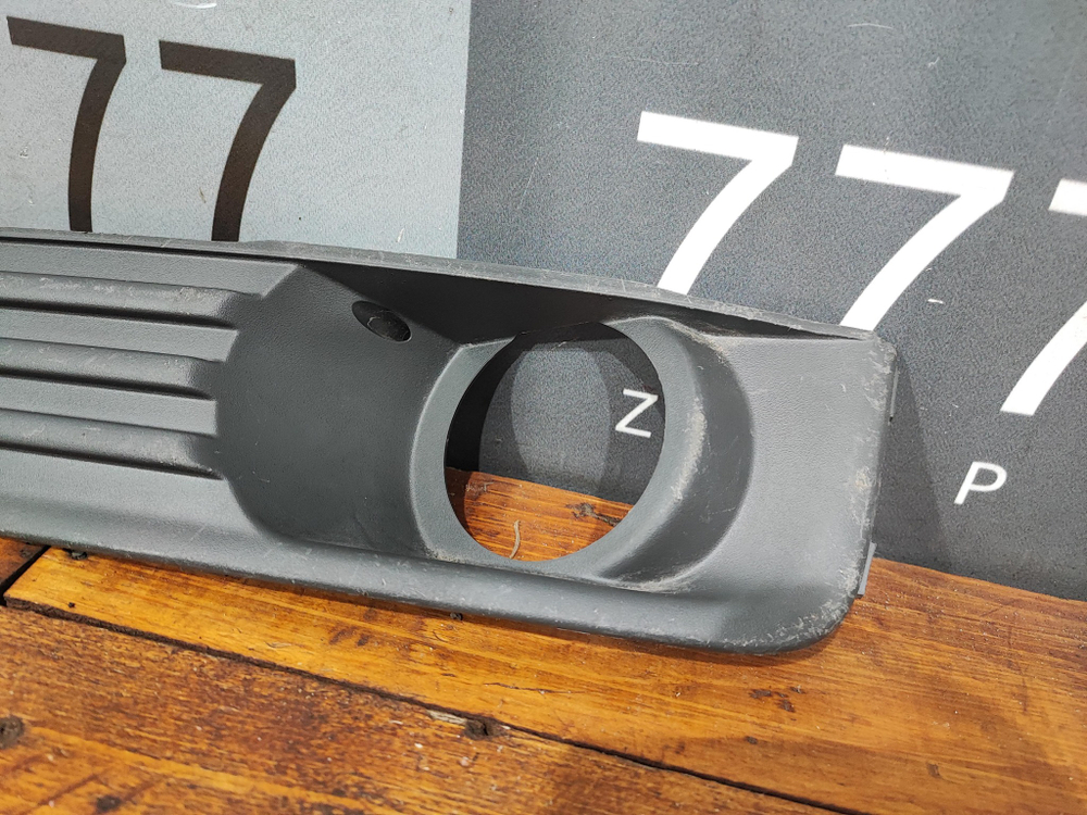 Накладка ПТФ левая Ford Focus 2 05-08 Б/У Оригинал 4M5119953AE