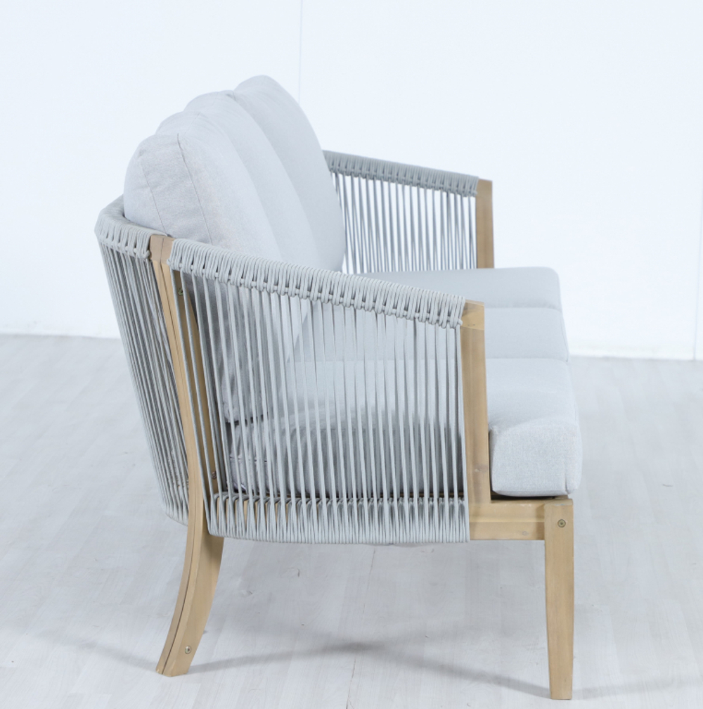 Диван деревянный трехместный Tagliamento Veneto, светлый тик, серый