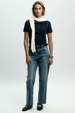 ZARA ТРИКОТАЖНЫЙ ТОП С КОРОТКИМИ РУКАВАМИ И ОТДЕЛКОЙ, МОРСКОЙ СИНИЙ