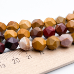 Мукаит крупной огранки, размер около 10 мм, цена за 18 шт (1/2 нити)