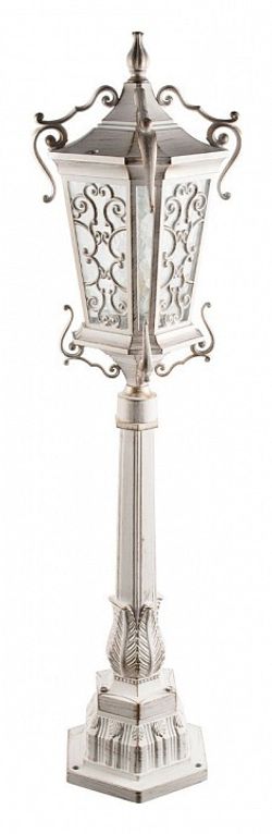 Наземный высокий светильник Loft it Tremezzo 100019/1070 WBG