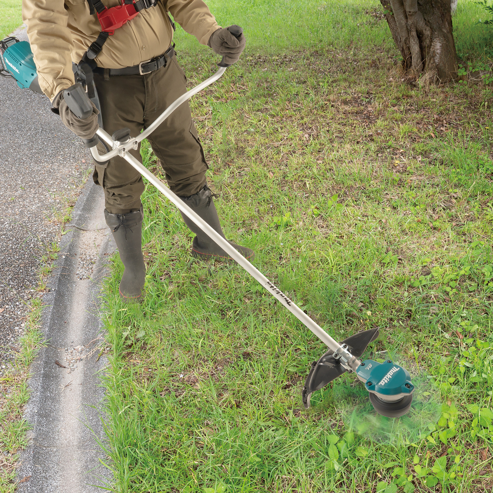 Аккумуляторная травокосилка XGT® UR002GZ05 XGT 40V max. Велорукоятка 0-6,500 об/мин