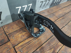 Педаль тормоза Mercedes C-Class (W205) 14-23 Б/У Оригинал A2052900800
