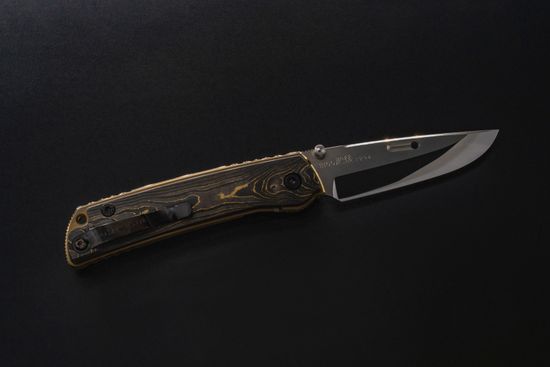 Премиальный японский нож Rockstead HIGO II X-FCF-ZDP (DMG) 67 HRC - рукоять титан + карбон Dark Matter Gold, сталь ZDP-189