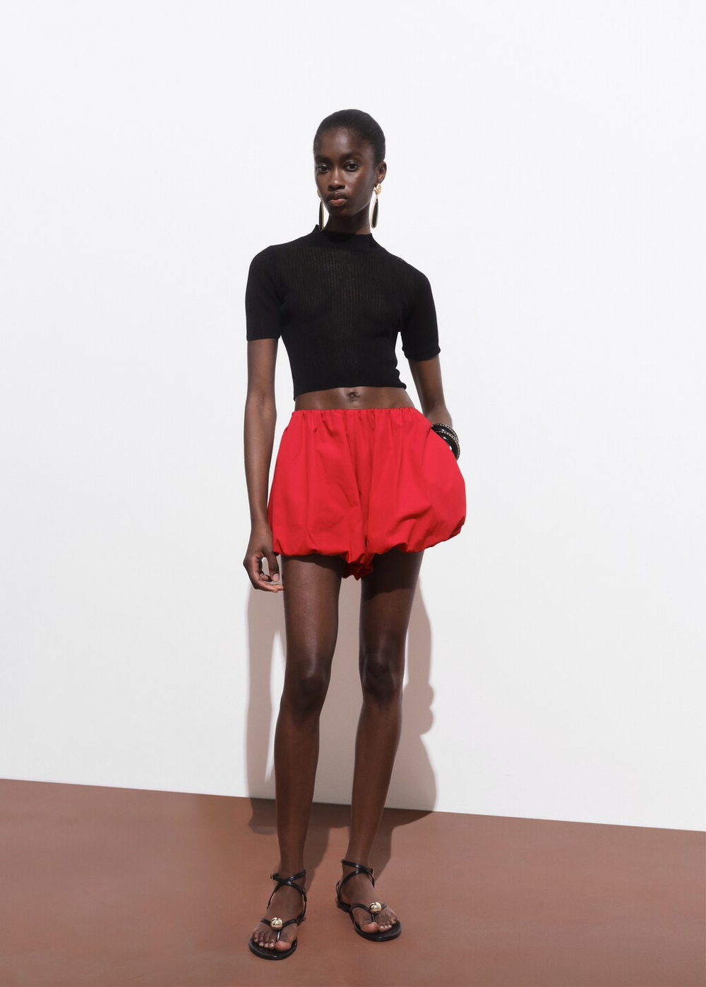 Укороченный вязаный джемпер