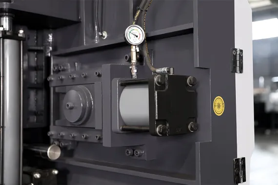 Автоматический ленточнопильный станок SVA-80NC, SMTG